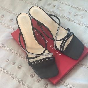 Kelly&Katie Avery Sandals